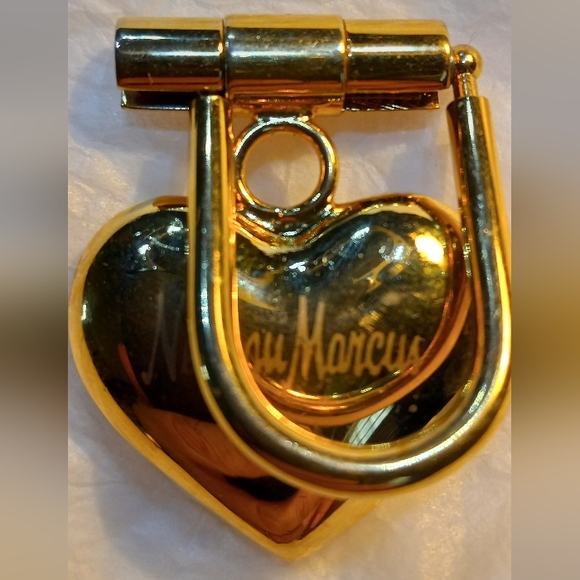 Neiman Marcus Keychain - Picture 3 of 7